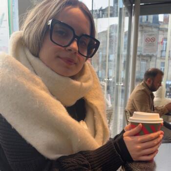 Babysitter in Mosnac: Albanne