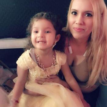 Babysitting job in Tracy: babysitting job Naida