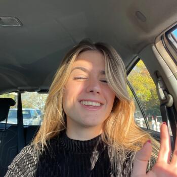 Baby-sitter in Toulon: Alexane