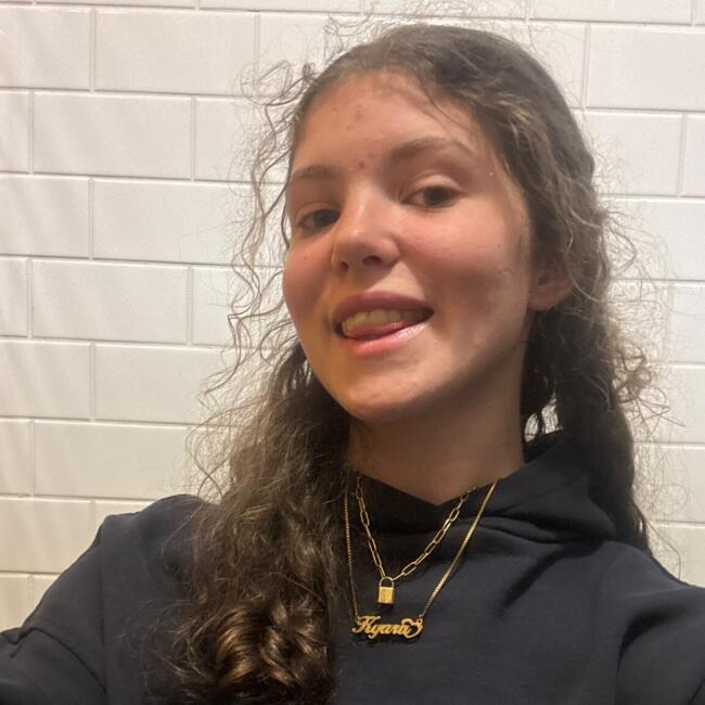 Babysitter in Waregem: Kyara Vermoere