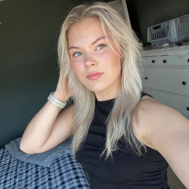 Babysitter in Winschoten: Mirna