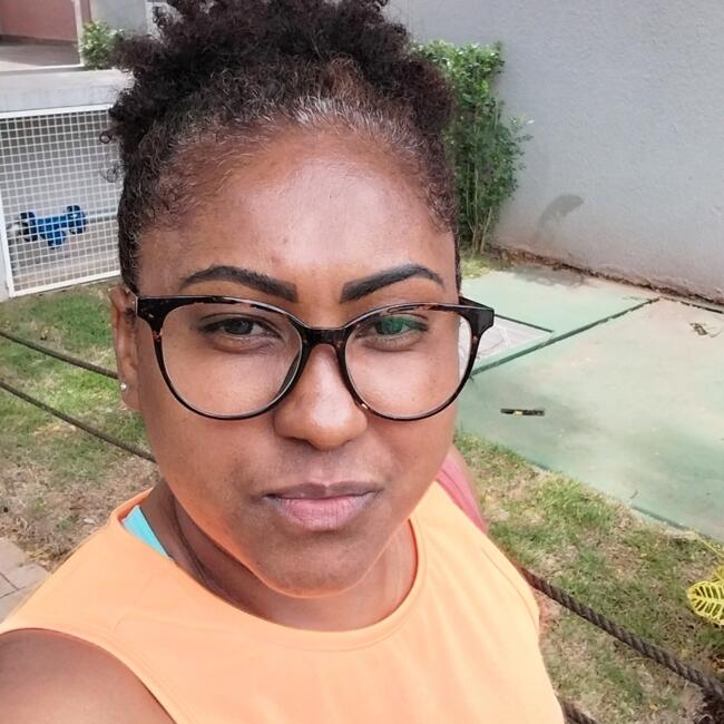 Babá em Osasco: Vânia