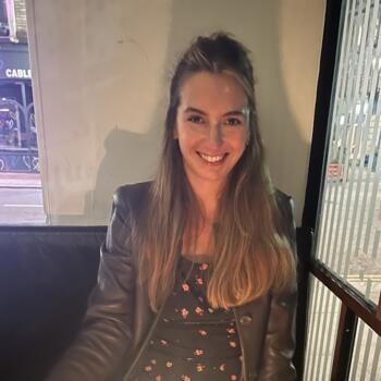 Nanny job in Lisbon: babysitting job Marie