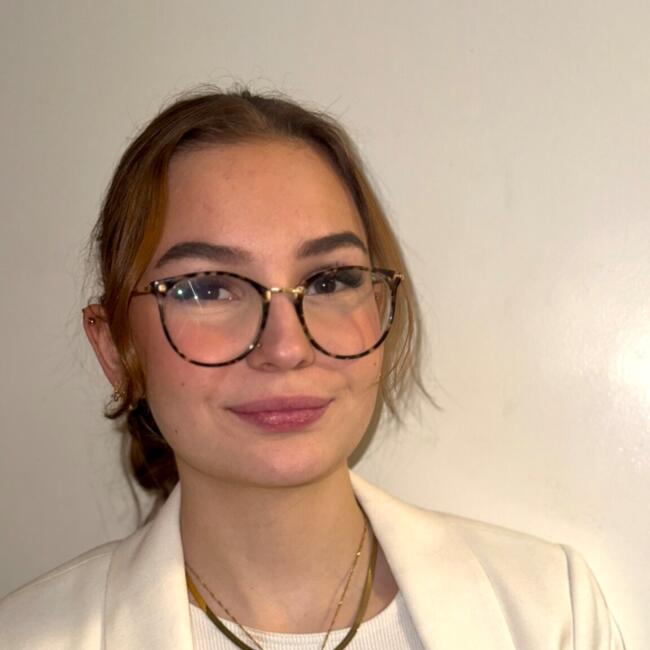 Babysitter in Berlin: Emilia