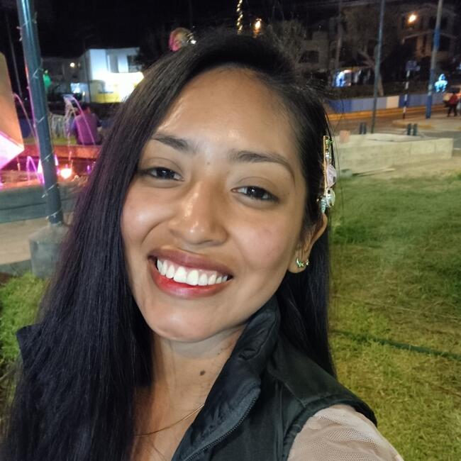 Niñera en Lima: NIKOL