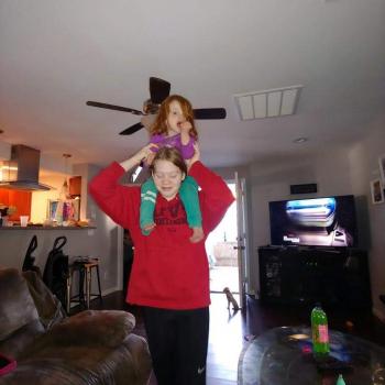 Babysitter Sacramento: Dakota