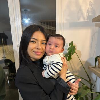 Babysitter Poissy: Hana