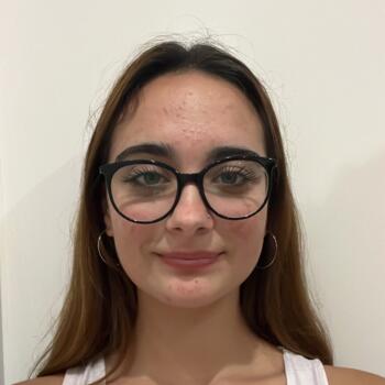 Babysitter in Vila Verde: Gabriela