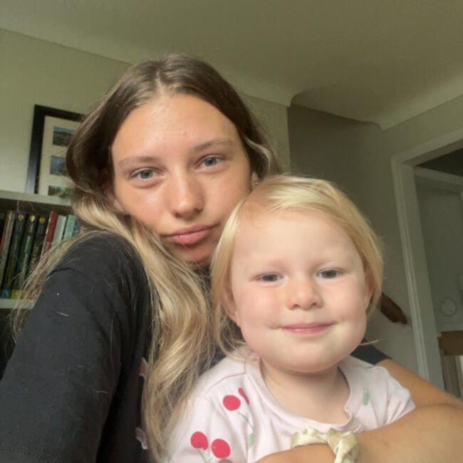 Babysitter in Kingston: Brenna