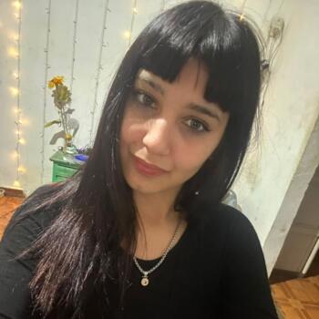 Babysitter in Buenos Aires: Celina Victoria Garcia