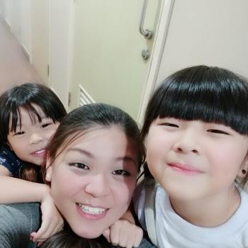 Babysitters in Singapore: Janice
