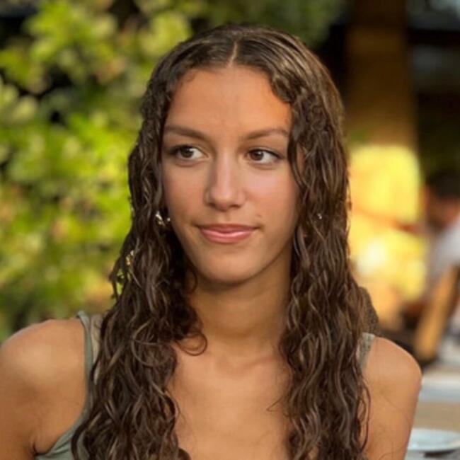 Babysitter in Castelnau-le-Lez: Louise