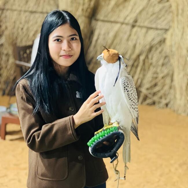 جليسة أطفال في أبوظبي: Rere