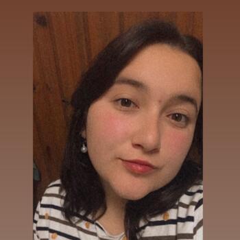 Babysitter in San Carlos: Yenifer