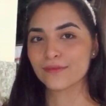 Babysitter in Belo Horizonte: Larissa