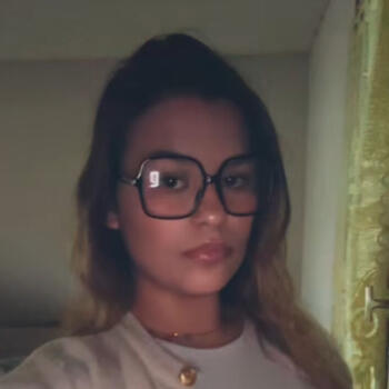 Babysitter in Rouvroy: Lauryne