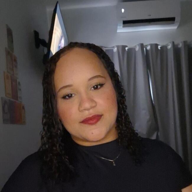 Babá em Ituiutaba: Sandra Vitória