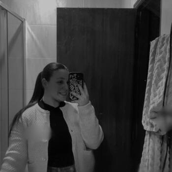 Babysitter em Fafe: Flávia