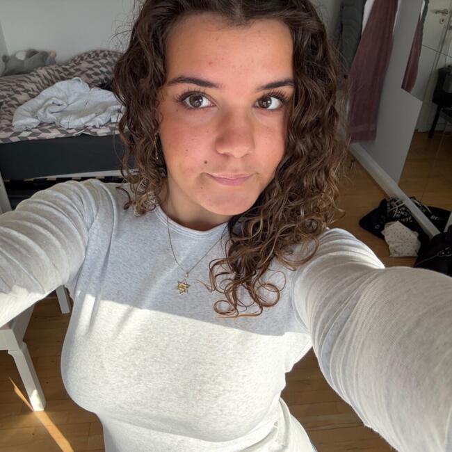 Babysitter in Hvidovre: Isabella