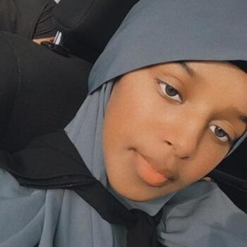Babysitter in Hermanus: Hafsa