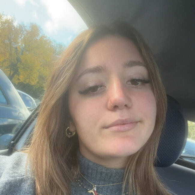 Babysitter in Châteauroux: Anghjulina