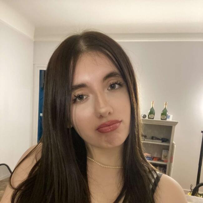 Babysitter in Nogent-sur-Marne: Jeanne