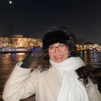 Babysitter in Madrid: Vanessa Lucia
