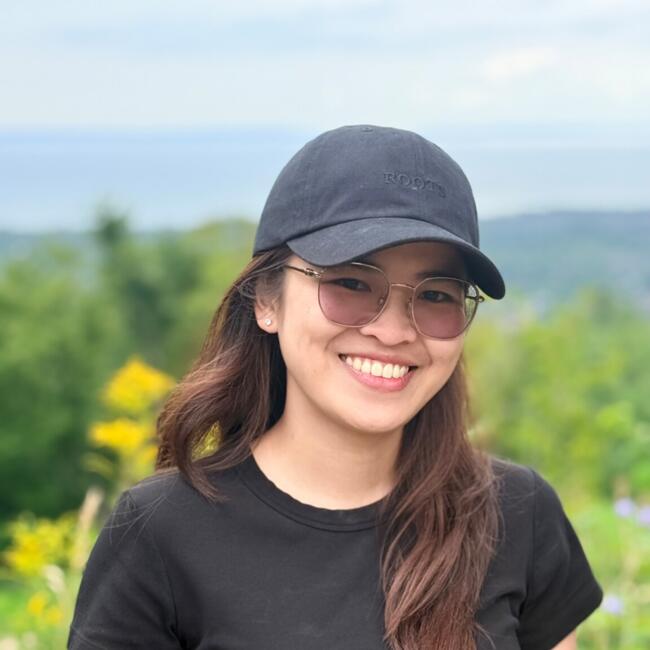 Babysitter in Surrey: Shaira Joie