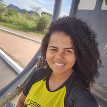 Babysitter Serra: Tamara Oliveira