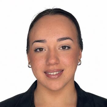 Babysitter in Seville: Mariangeles