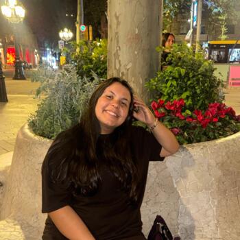 Babysitter Paredes: Leticia