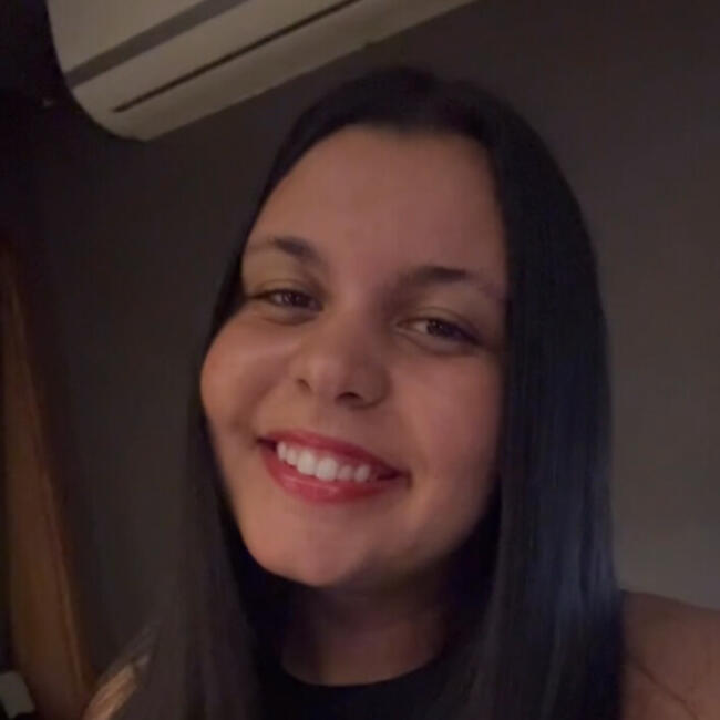 Babysitter in Paredes: Leticia