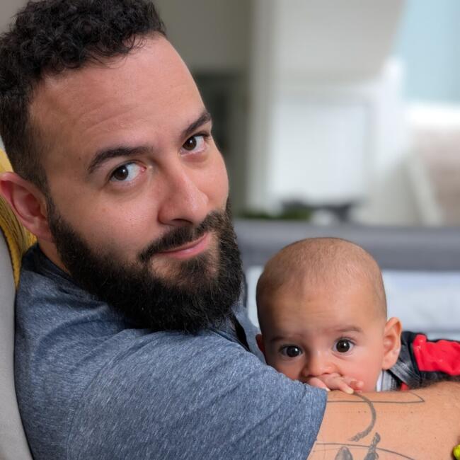 Trabajo para niñera en San Antonio: Oscar