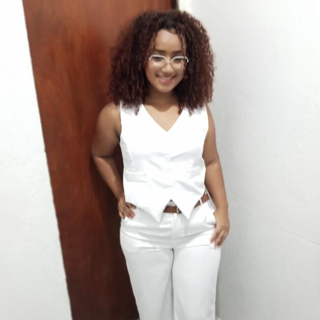 Emprego de babá em Osasco: Thamires