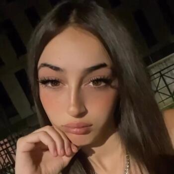 Babysitter στην περιοχή Τορίνο: Asia