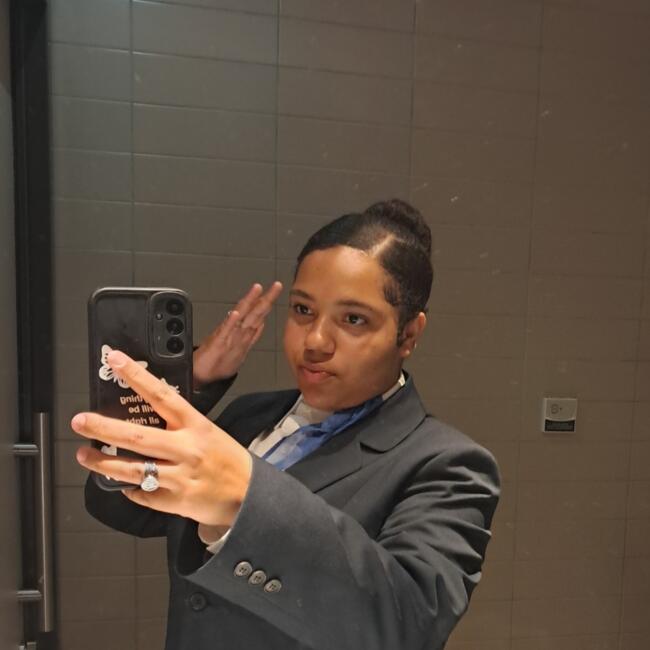 Babysitter in Loures: Adriele