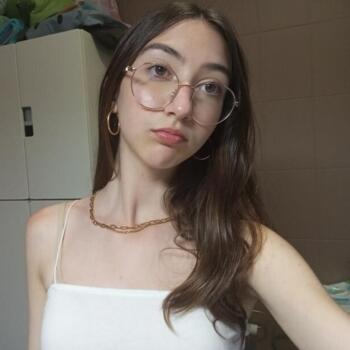 Babysitter in Vila Nova de Gaia: Mariana