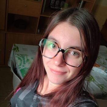 Babysitter in Saint-Jean-de-la-Ruelle: Justine