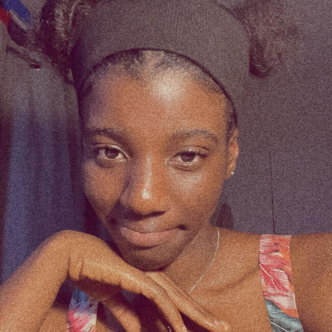 Babysitter in Cachan: Mel myriam
