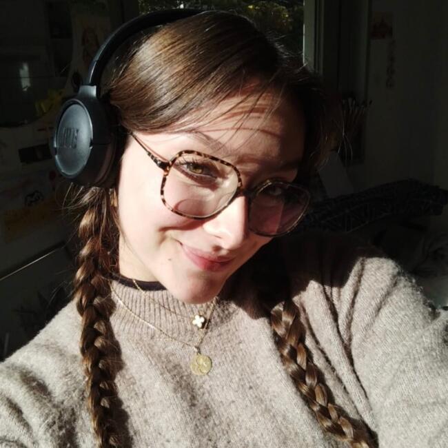 Babysitter in Nantes: Chloé