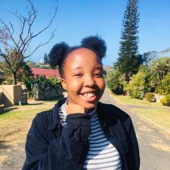 Nanny in Port Shepstone: Zenande