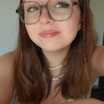 Babysitter in Giberville: Faustine