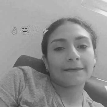 Niñera en Montecristi: Karen Mabel