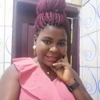 Babysitter in Saint-Étienne: Corine