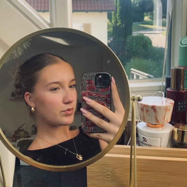 Babysitter in Thierhaupten: Hannah