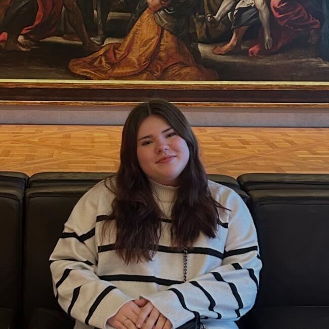 Niñera en Nancy: Athenais