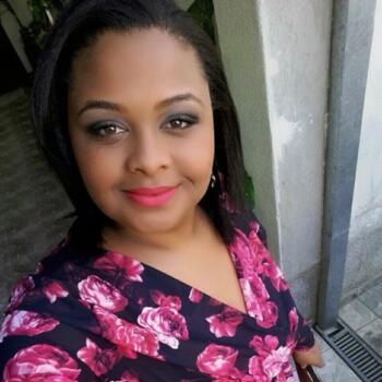 Babysitter Campinas: Thauany