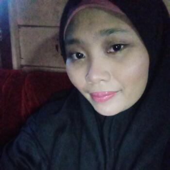 Babysitter in Muadzam Shah City: Aulia