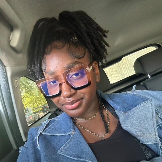 Babysitter in Sainte-Croix (Hauts-de-France): Naïma