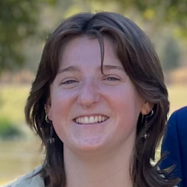 Babysitter in Melbourne: Cate